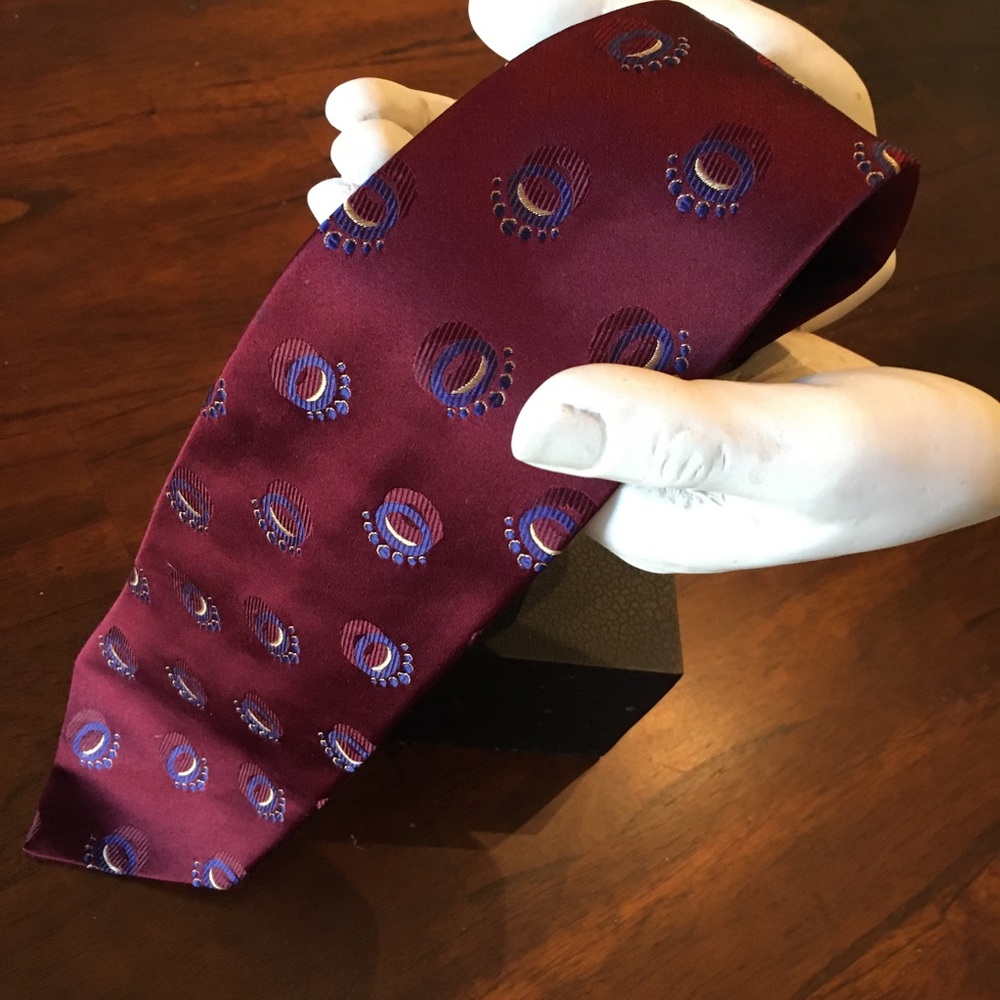 Hugo Boss 100% silk tie made in Italy